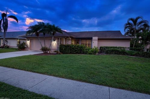 3332 Arlette Dr, Naples, FL 34109-1511