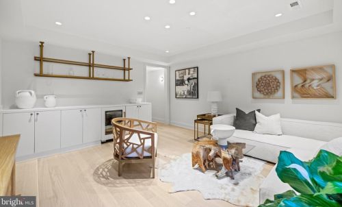 1667 Avon Pl, Washington DC 20007-2959 exterior