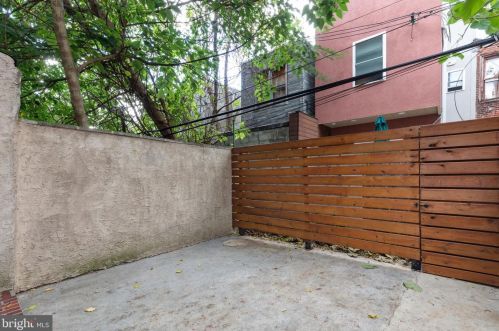 1216 23rd St, Philadelphia PA  19146-4116 exterior