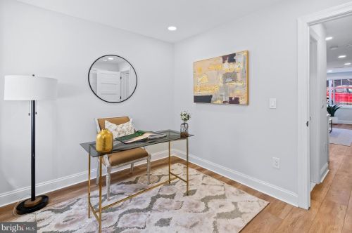 1551 4th St, Washington DC  20001-1905 exterior