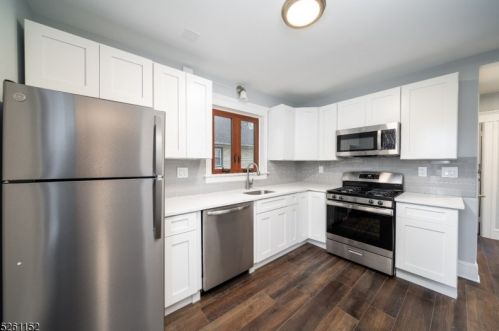 41 Arlington Ave, Paterson, NJ 07506-2501