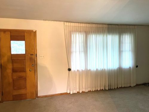 327 Lesnett Rd, Pittsburgh, PA 15241-3511