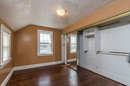 1112 Hickory St, Waukegan IL 60085-1937 exterior