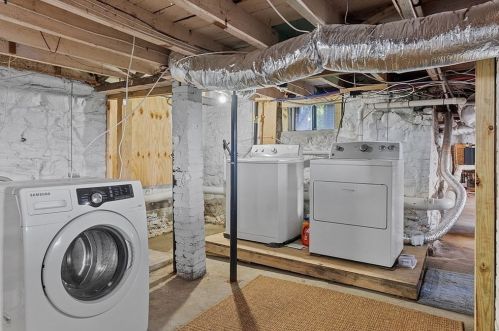 30 Maple Ave, North Andover MA 01845-3613 exterior