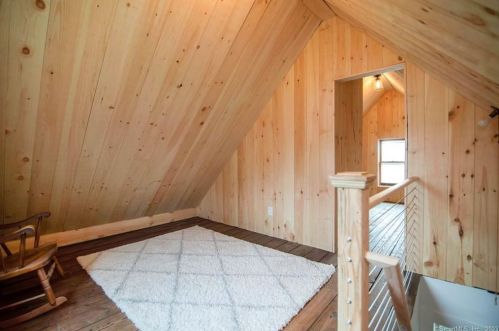 277 West Ave, Milford CT 06461-3010 exterior