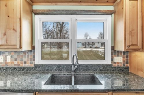 65526 Peninsula Dr, Cassopolis MI 49031-8530 exterior