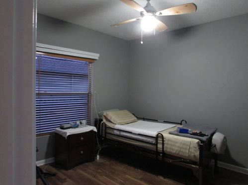 1258 San Esteban Ave, Fort Pierce FL 34953-4827 exterior