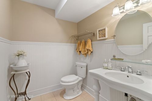 2511 Timber Trl Dr, Bull Valley IL 60012-1521 exterior