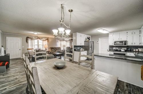 8245 Bennett Ln, Gainesville GA 30506-4068 exterior