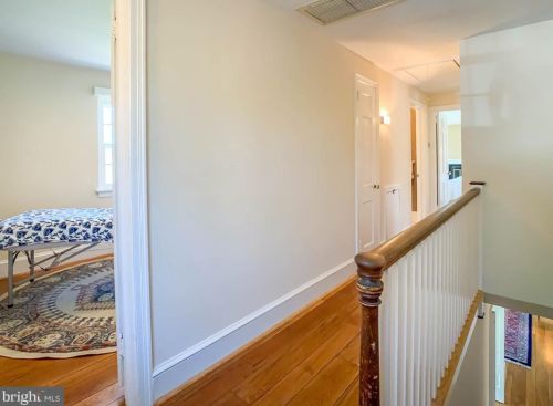 1936 Paper Mill Rd, Huntingdon Valley PA 19006-5814 exterior