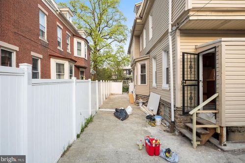 6328 Camac St, Philadelphia PA  19141-3312 exterior