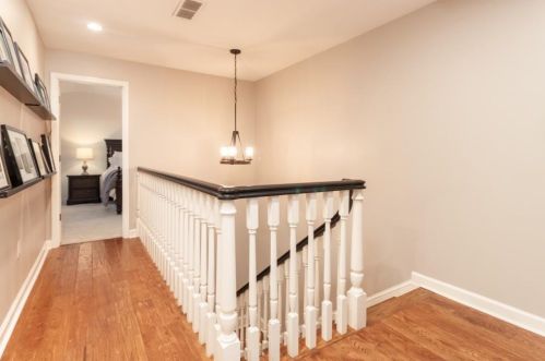 3103 Dl Dr, Atlanta GA 30305-2722 exterior