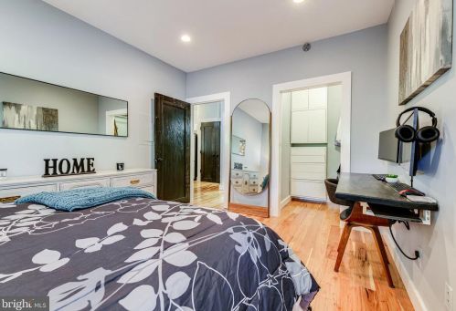 4656 Lambert Dr, Alexandria VA 22311-4942 exterior