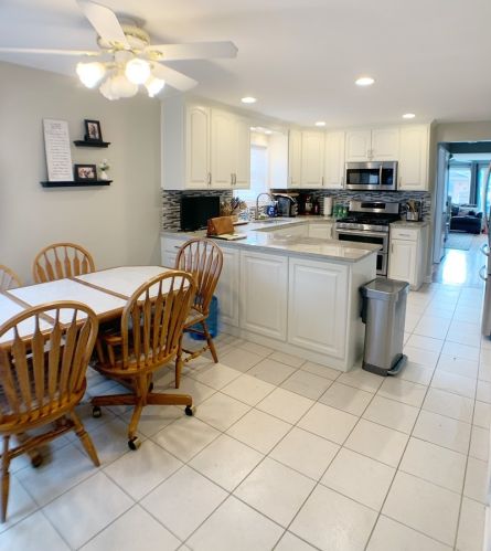 10631 Millard Ave, Chicago IL 60632-3243 exterior