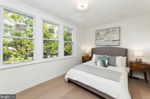 1607 D St, Washington DC  20003-2441 exterior