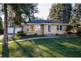 1072 Ruggles St, Saint Paul, MN 55113-6504