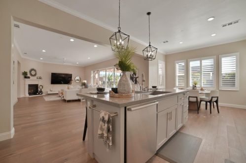 4924 Laurel Dr, Concord CA  94521-1446 exterior