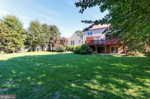 7712 Midday Ln, Alexandria VA 22306-2758 exterior