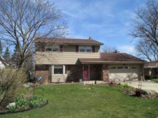 7810 Plainfield Ave, Milwaukee, WI 53220-2839