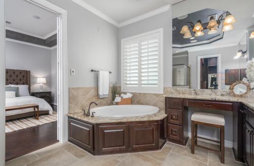 13718 Cole Pt Dr, Humble TX 77396-1108 exterior