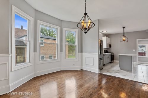 331 110 St, Chicago IL 60655-4004 exterior