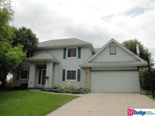 1021 Bryn Mawr Dr, Omaha NE  68046-6217 exterior