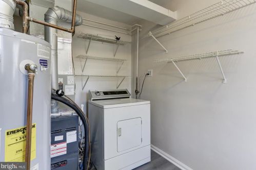 2413 Dexter Ave, Silver Spring MD 20902-4923 exterior