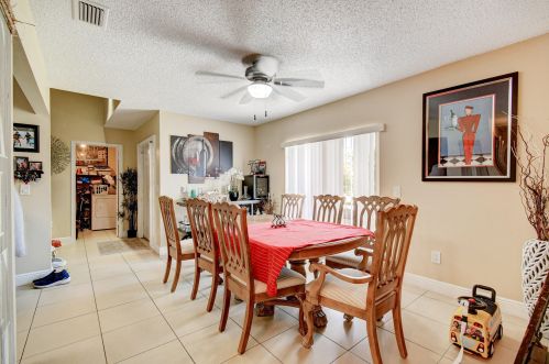 20570 Carousel Cir, Boca Raton FL  33434-3931 exterior