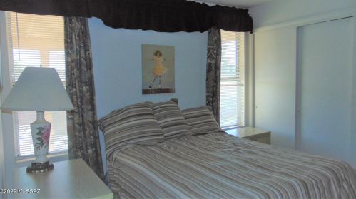 1218 Abrego Dr, Green Valley AZ 85614-3641 exterior