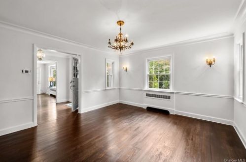 176 Douglas Pl, Mount Vernon NY 10552-1144 exterior