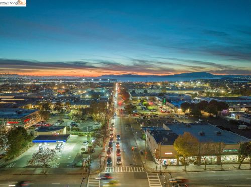 1334 Kains, Berkeley CA 94702-1016 exterior