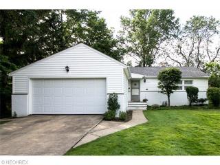 4919 Emmet Rd, Cleveland, OH 44124-1116