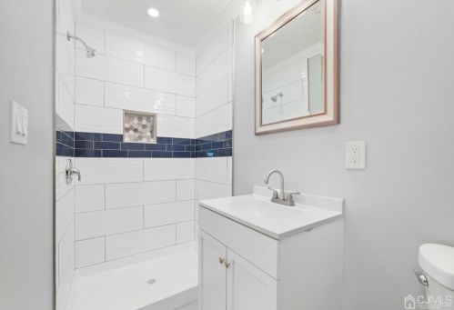 47 Harrison Ave, Edison NJ  08837-3430 exterior