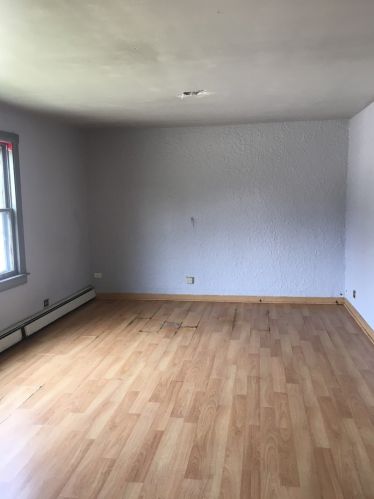 8819 Washtenaw Ave, Chicago, IL 60805-1134