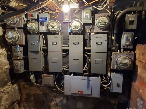 38 Maple St, Torrington CT 06790-6233 exterior