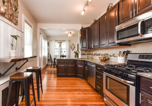 337 Jastram St, Providence RI 02908-4207 exterior