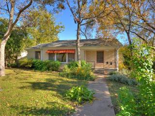 5303 Aurora Dr, Austin TX  78756-2201 exterior