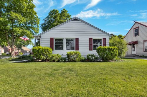 207 80, Milwaukee WI 53214-1419 exterior