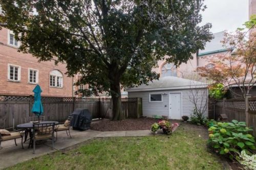 4912 Oakley Ave, Chicago IL  60625-1926 exterior