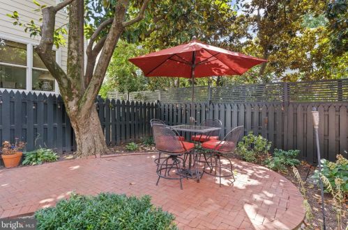 310 Franklin St, Alexandria VA 22314-4106 exterior