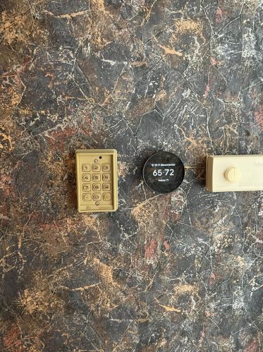 304 Espanola Ave, Kalamazoo MI  49004-1104 exterior