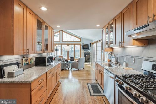 15 Franklin Ave, Camden NJ 08108-1118 exterior