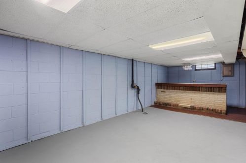 5356 49, Milwaukee WI 53208-1105 exterior