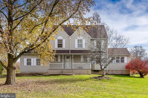 262 Lk Rd, Pilesgrove NJ 08098-3008 exterior