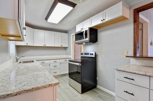 143 Doolittle St, Denison TX 75020-8301 exterior