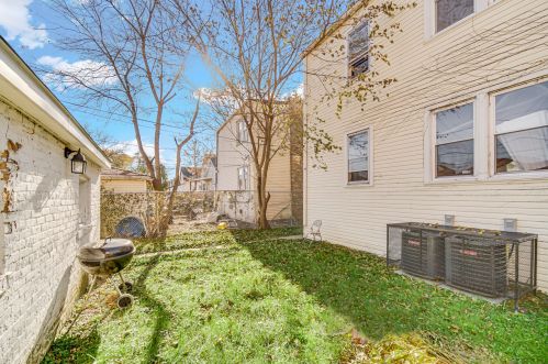 111 11 Ave, Broadview IL 60153-1959 exterior