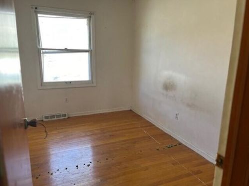 2596 Valley Ave, Grand Rapids MI 49544-1753 exterior