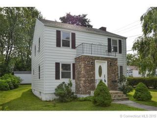 70 Roslyn St, Hartford, CT 06106-4149