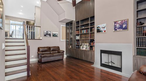 6332 Sacramento Ave, Chicago IL  60659-1512 exterior