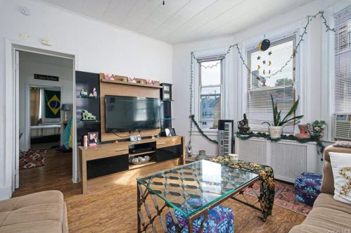 208 High St, Mount Vernon NY 10550-1810 exterior